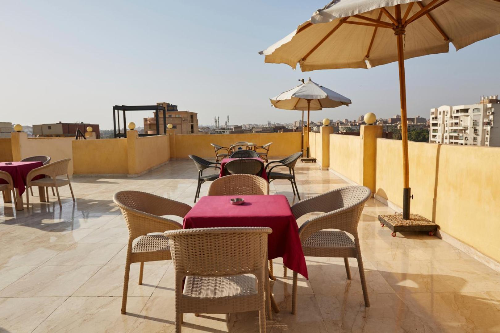 Grand Pyramid View Hotel Kafrat al Jabal Exterior foto