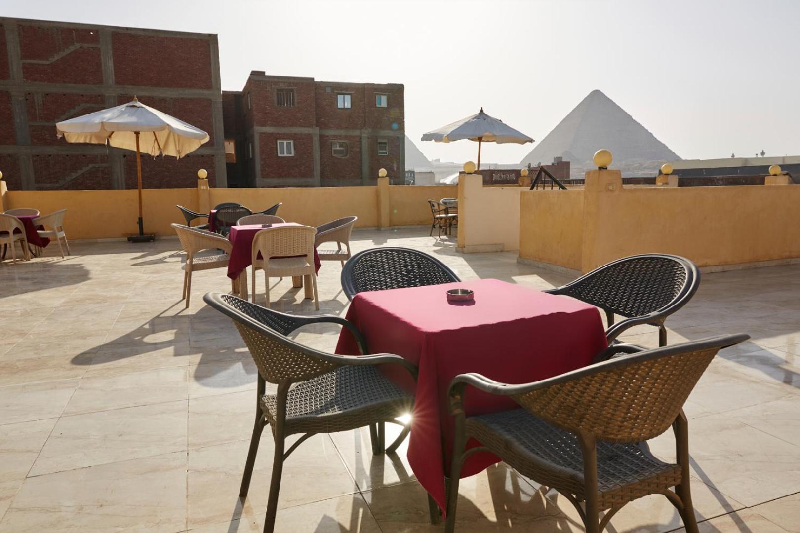 Grand Pyramid View Hotel Kafrat al Jabal Exterior foto