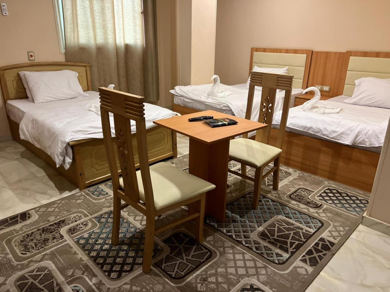 Grand Pyramid View Hotel Kafrat al Jabal Exterior foto