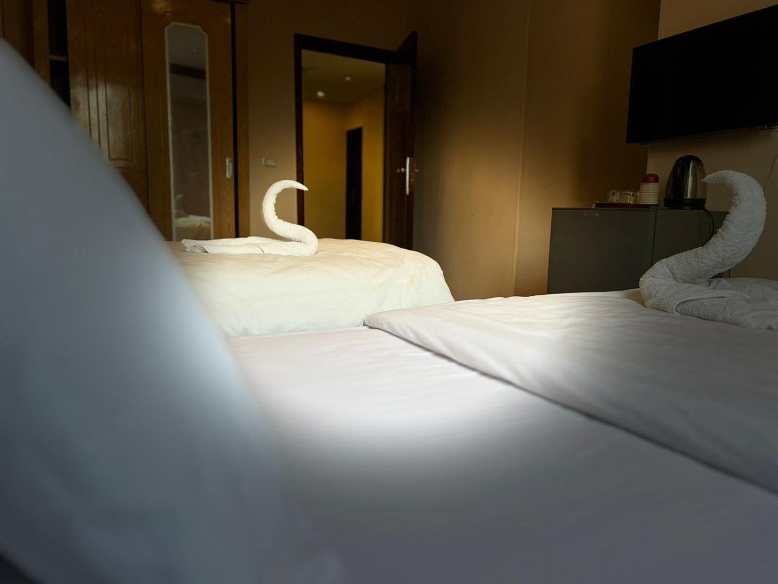 Grand Pyramid View Hotel Kafrat al Jabal Exterior foto