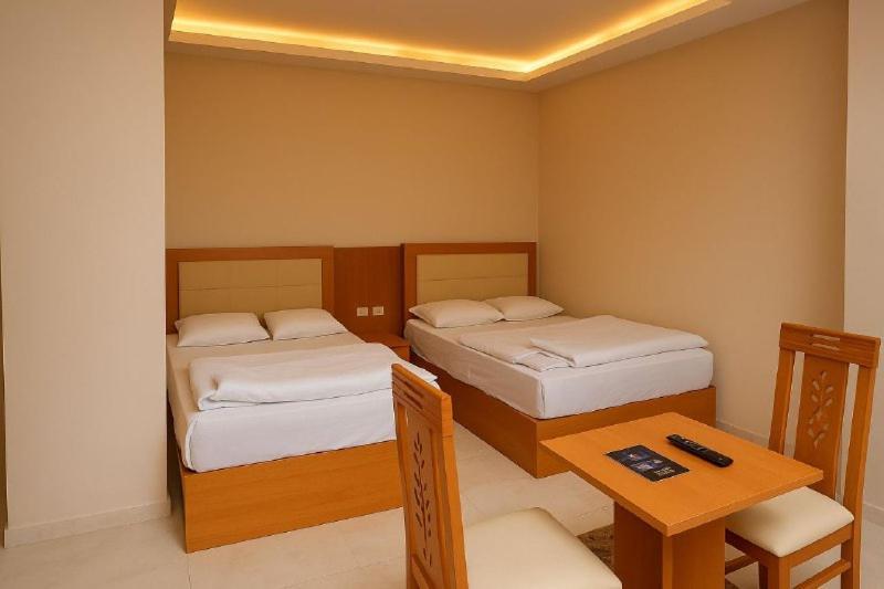 Grand Pyramid View Hotel Kafrat al Jabal Exterior foto